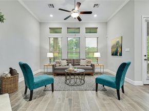 204 Maxwell WAY 39, Austin TX 78738