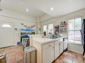 712 Graham PL 101, Austin TX 78705