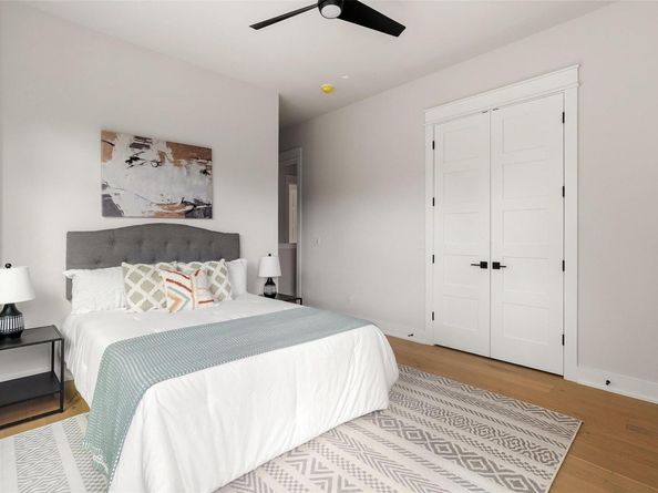 2001 Rountree DR 2, Austin TX 78722