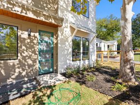 2001 Rountree DR 2, Austin TX 78722