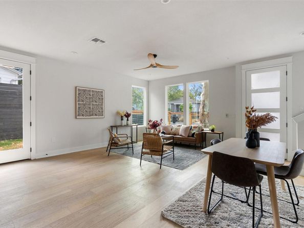 2001 Rountree DR 2, Austin TX 78722