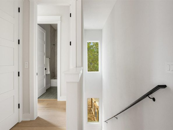 2001 Rountree DR 2, Austin TX 78722