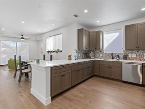 1208 W Oltorf ST B, Austin TX 78704