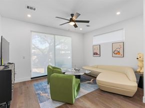 1208 W Oltorf ST B, Austin TX 78704