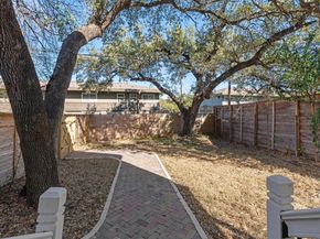 1208 W Oltorf ST B, Austin TX 78704