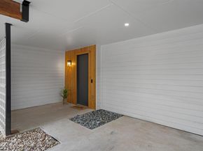 1208 W Oltorf ST B, Austin TX 78704