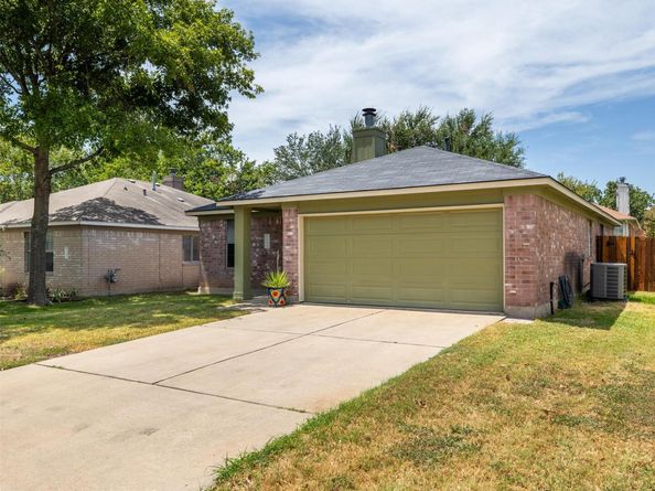 1104 Laurelleaf DR, Pflugerville TX 78660
