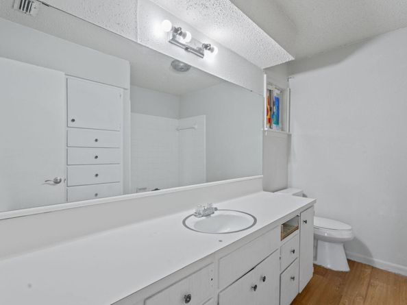 1910 Woodland Ave, Austin TX 78741