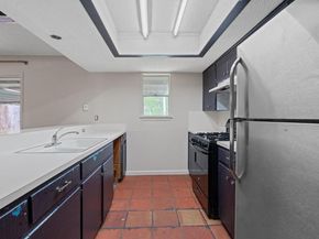1910 Woodland Ave, Austin TX 78741
