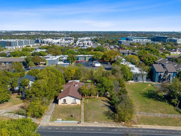 1910 Woodland Ave, Austin TX 78741