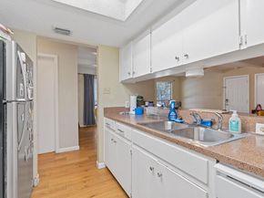 1910 Woodland Ave, Austin TX 78741