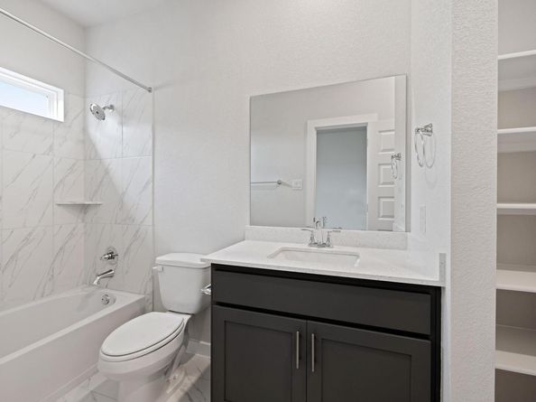 528 Palatino BND, Liberty Hill TX 78642