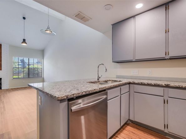 1748 Ohlen RD 36, Austin TX 78757