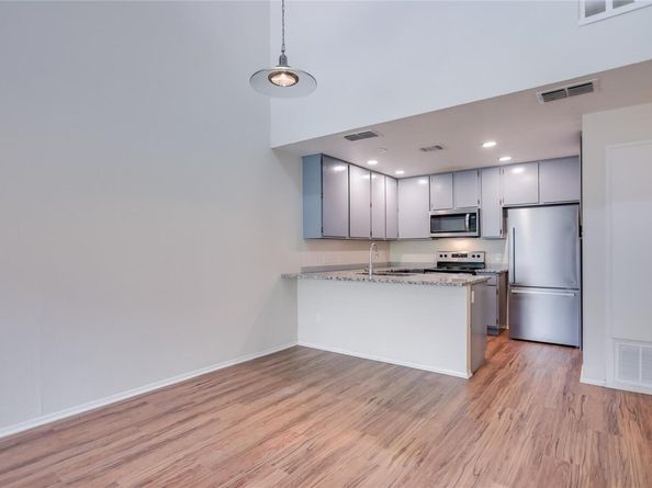 1748 Ohlen RD 36, Austin TX 78757