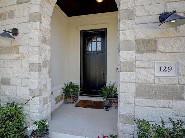 129 Hollytree CT, Georgetown TX 78628