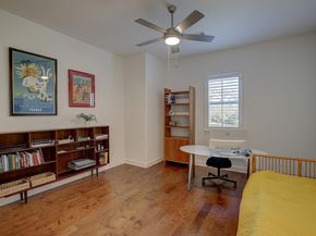 129 Hollytree CT, Georgetown TX 78628