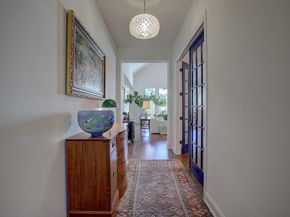 129 Hollytree CT, Georgetown TX 78628