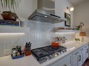 129 Hollytree CT, Georgetown TX 78628