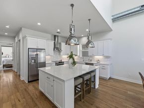 501 Alva DR, Briarcliff TX 78669