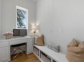 501 Alva DR, Briarcliff TX 78669