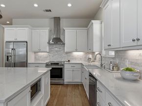 501 Alva DR, Briarcliff TX 78669