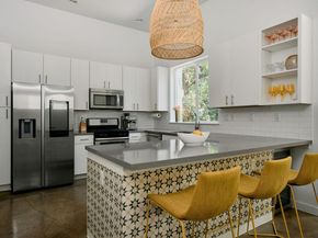 3001 Del Curto RD 14, Austin TX 78704