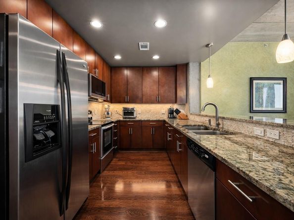 360 Nueces ST 2509, Austin TX 78701