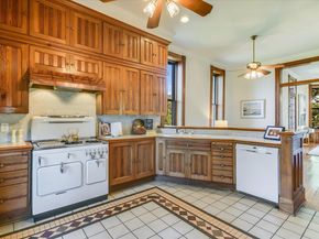 400 Academy DR, Austin TX 78704