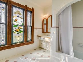 400 Academy DR, Austin TX 78704