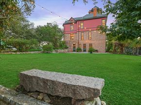 400 Academy DR, Austin TX 78704