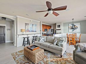 6704 Lantern View DR 202, Jonestown TX 78645