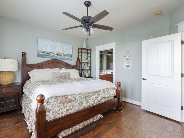 6704 Lantern View DR 202, Jonestown TX 78645