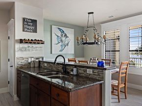 6704 Lantern View DR 202, Jonestown TX 78645