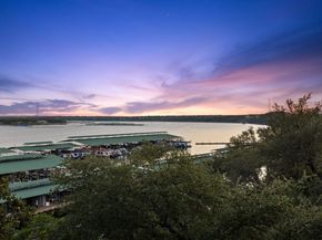 6704 Lantern View DR 202, Jonestown TX 78645