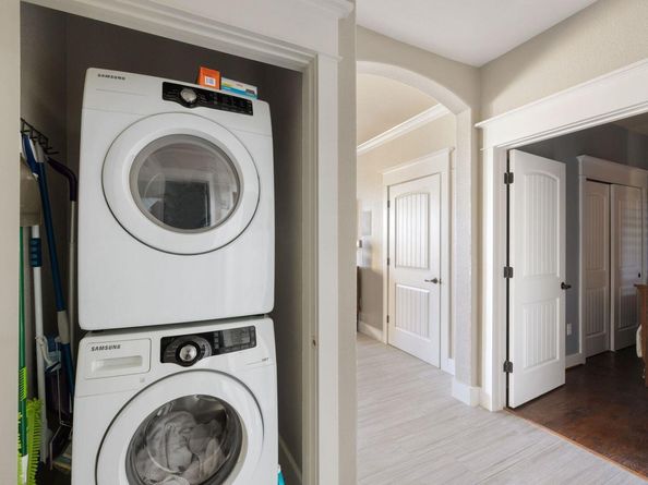 6704 Lantern View DR 202, Jonestown TX 78645