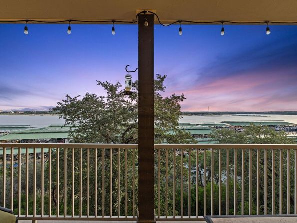 6704 Lantern View DR 202, Jonestown TX 78645