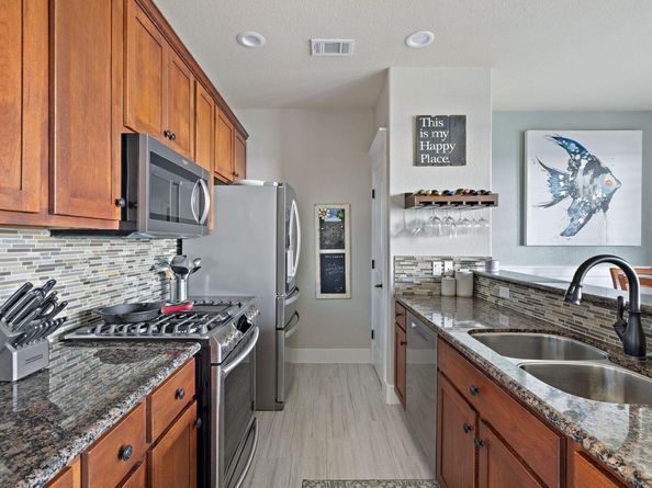 6704 Lantern View DR 202, Jonestown TX 78645