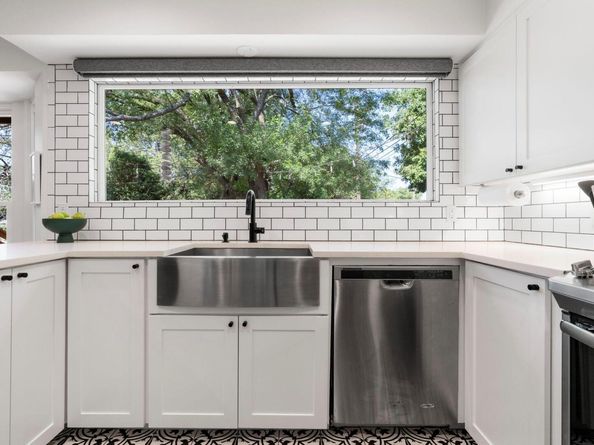 7404 Charlton DR, Austin TX 78723