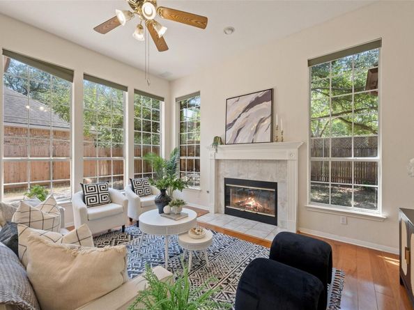 5721 Trelawney LN, Austin TX 78739