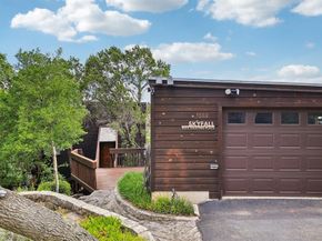 1002 Jousting PL, Austin TX 78746