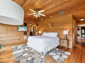 1002 Jousting PL, Austin TX 78746