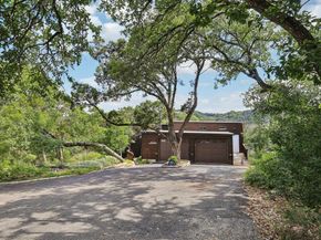 1002 Jousting PL, Austin TX 78746