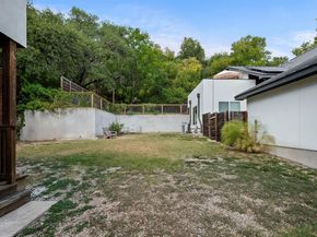 2812 Oak Springs DR 2, Austin TX 78702