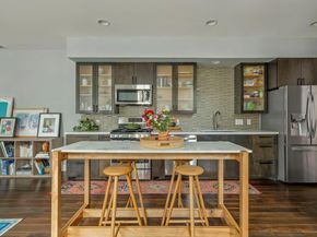 2812 Oak Springs DR 2, Austin TX 78702