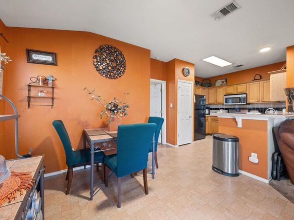 1906 W Pflugerville PKWY, Round Rock TX 78664