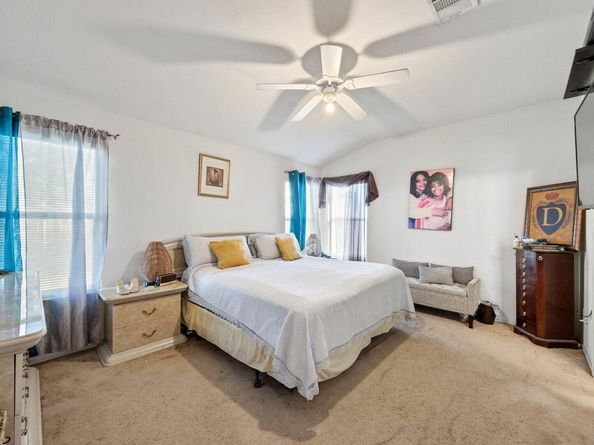 1906 W Pflugerville PKWY, Round Rock TX 78664