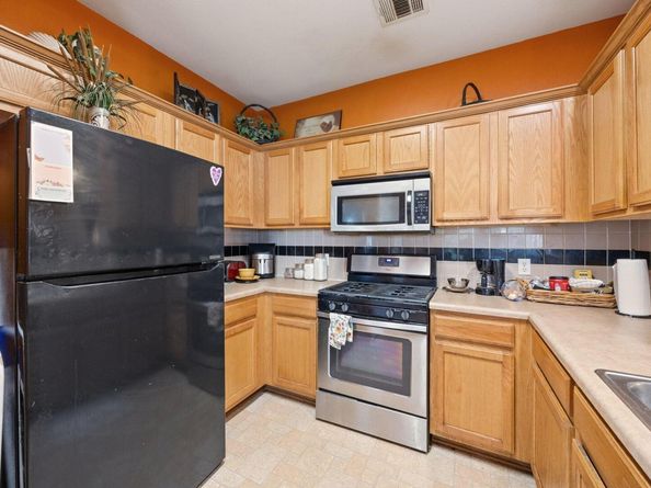 1906 W Pflugerville PKWY, Round Rock TX 78664