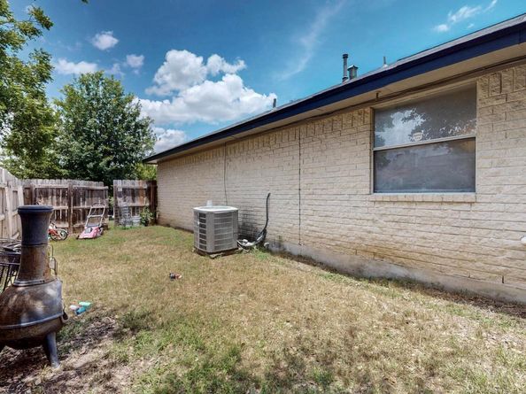 2403 Willow WAY, Round Rock TX 78664
