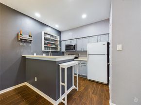2450 Wickersham LN 501, Austin TX 78741