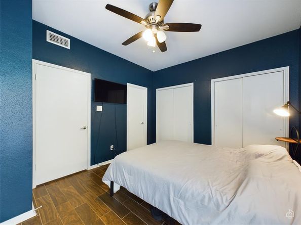 2450 Wickersham LN 501, Austin TX 78741